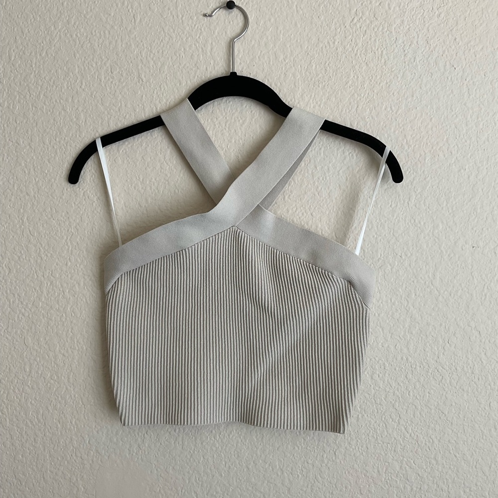 Aritzia Crop Top